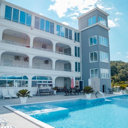Apartments Gjenashaj อุลซิน ภายนอก รูปภาพ