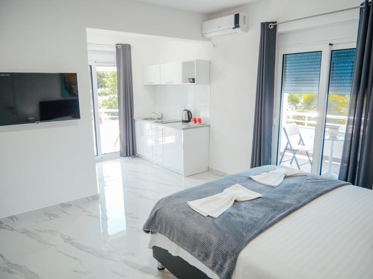 Apartments Gjenashaj อุลซิน ภายนอก รูปภาพ