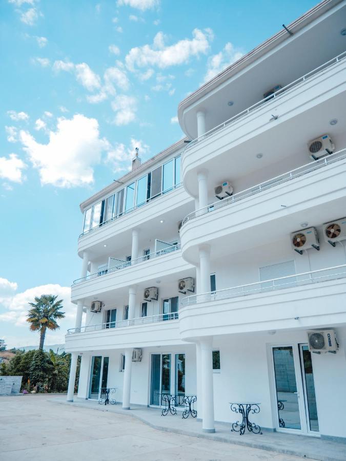 Apartments Gjenashaj อุลซิน ภายนอก รูปภาพ