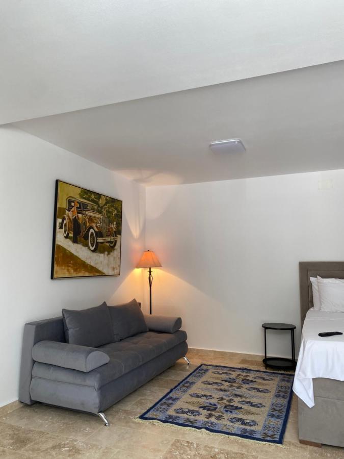 Apartments Gjenashaj อุลซิน ภายนอก รูปภาพ