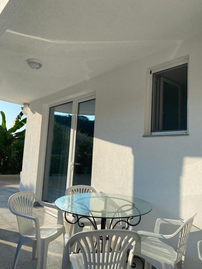 Apartments Gjenashaj อุลซิน ภายนอก รูปภาพ